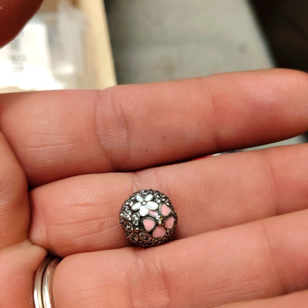 Silver bead butterfly and daisy